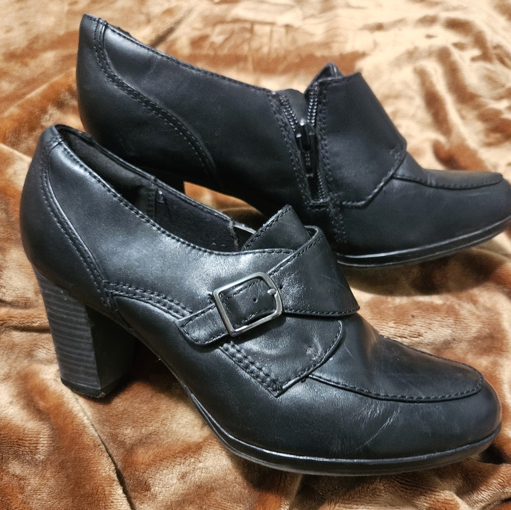 Elegant Black Women's Heeled Shoes